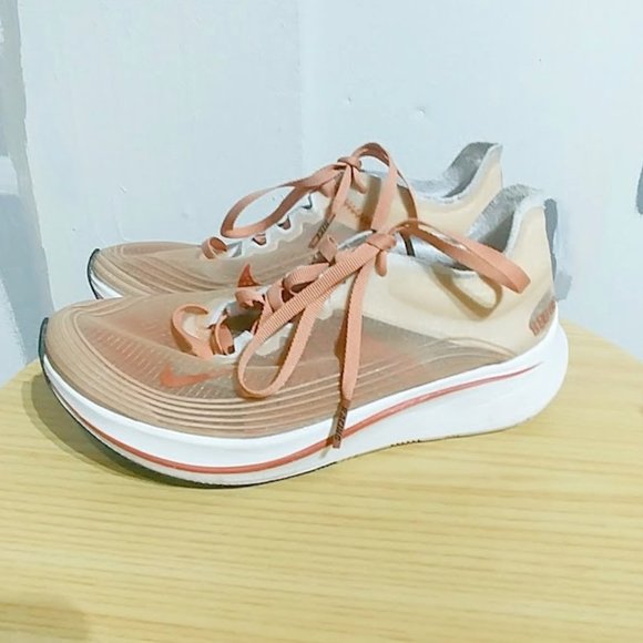 Nike Shoes - EUC Nike Zoom Fly 2018 Dusty Peach Women's 5.5